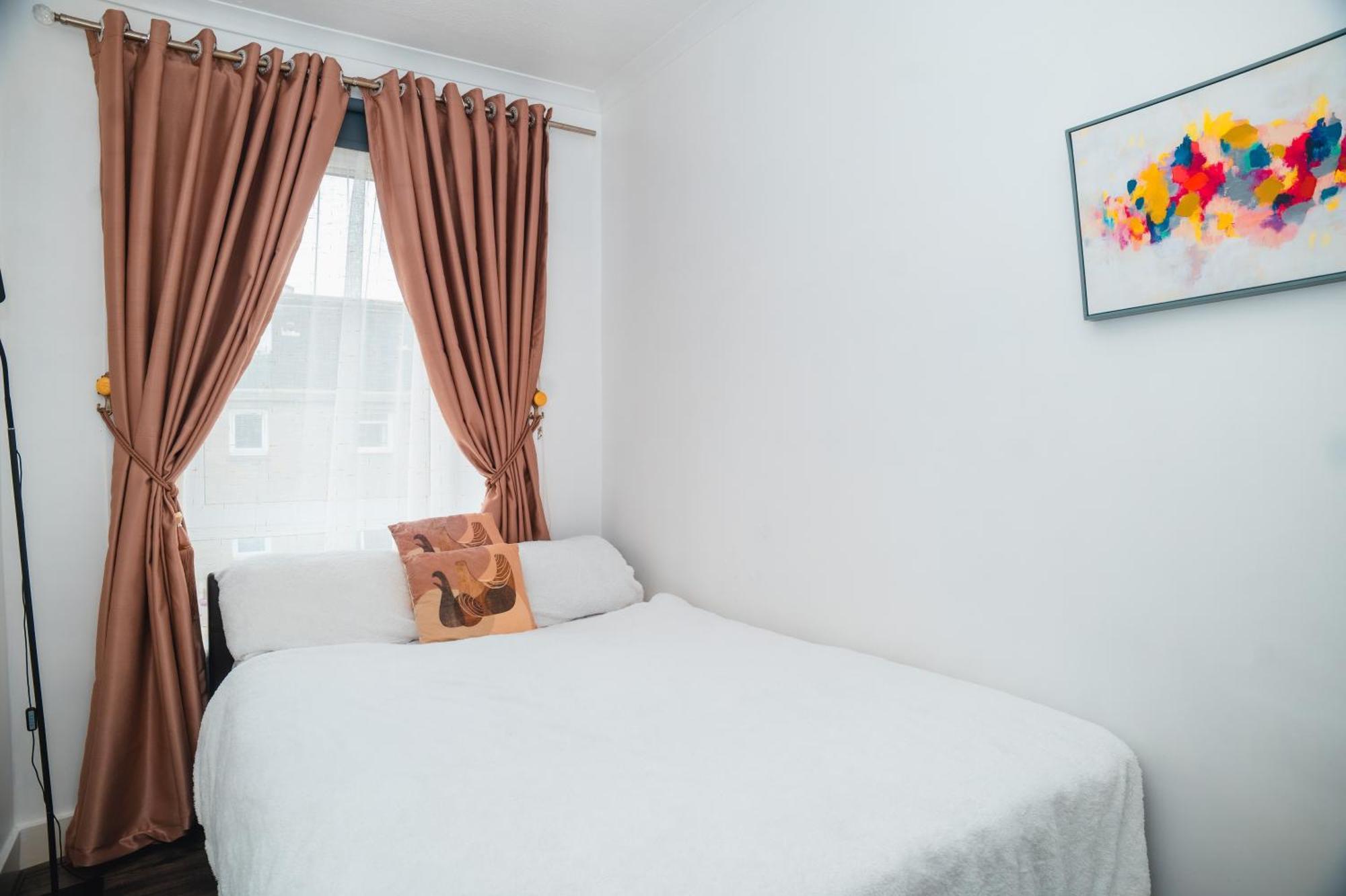 Entire Fabulous 2Bedroom First Floor Flat Located Within Close Proximity To City Centre & University Of Aberdeen With Private Parking מראה חיצוני תמונה